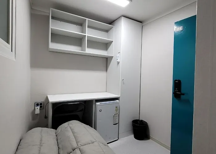 ホステル Coco Livingtel Jongno Hyehwa Station *
