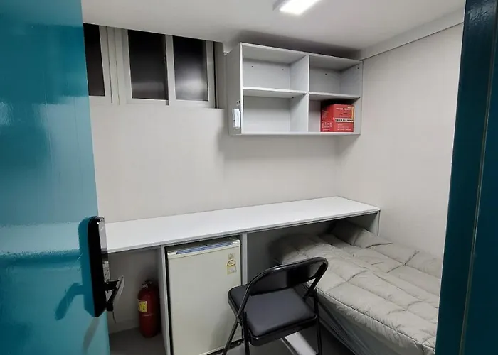 ホステル Coco Livingtel Jongno Hyehwa Station