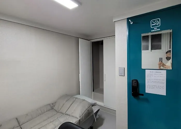 Coco Livingtel Jongno Hyehwa Station ホステル ソウル特別市