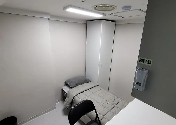 Coco Livingtel Jongno Hyehwa Station *
