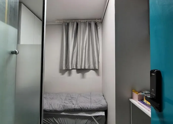 Coco Livingtel Jongno Hyehwa Station ホステル