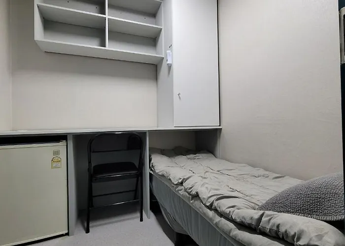 Coco Livingtel Jongno Hyehwa Station *